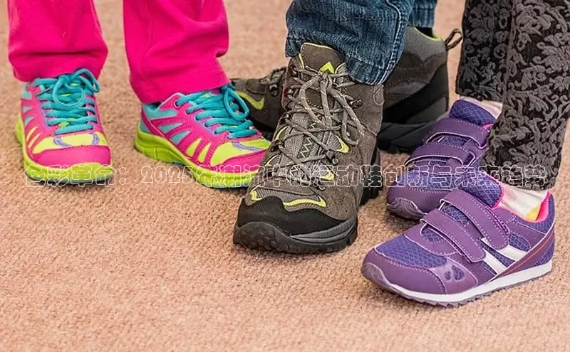 色彩革命：2025年潮流中的运动鞋创新与未来趋势